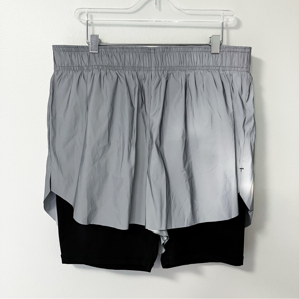 Calia | Gray High Rise Run Reflective Shorts S Athletic Gym Running Workout